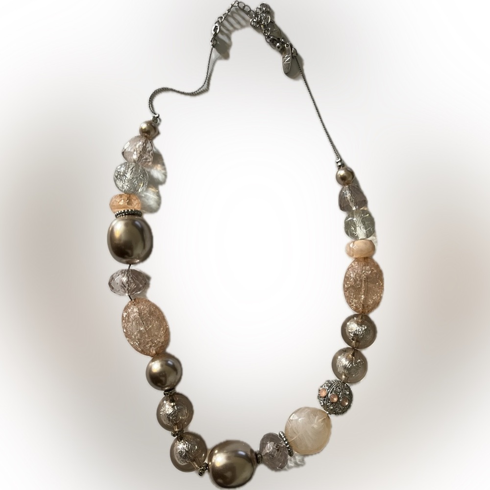 Cute pinkish Necklace